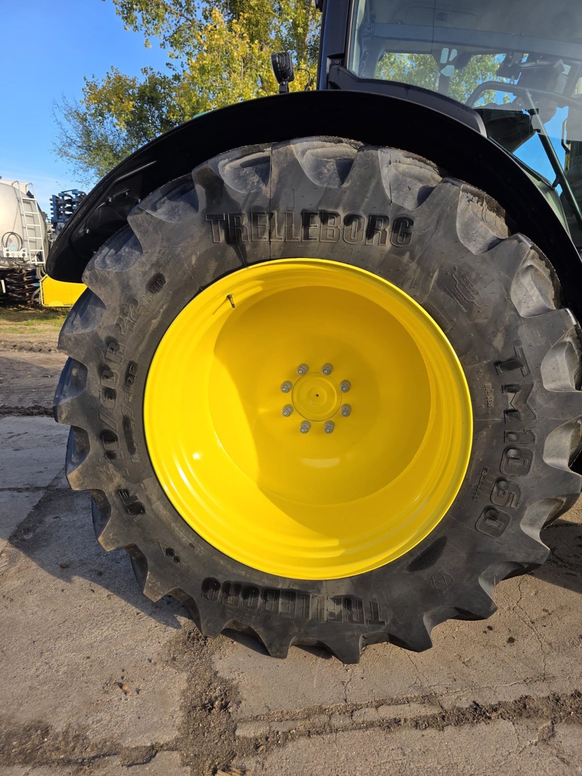 Traktor от тип John Deere 6R185, Gebrauchtmaschine в Deining (Снимка 15)