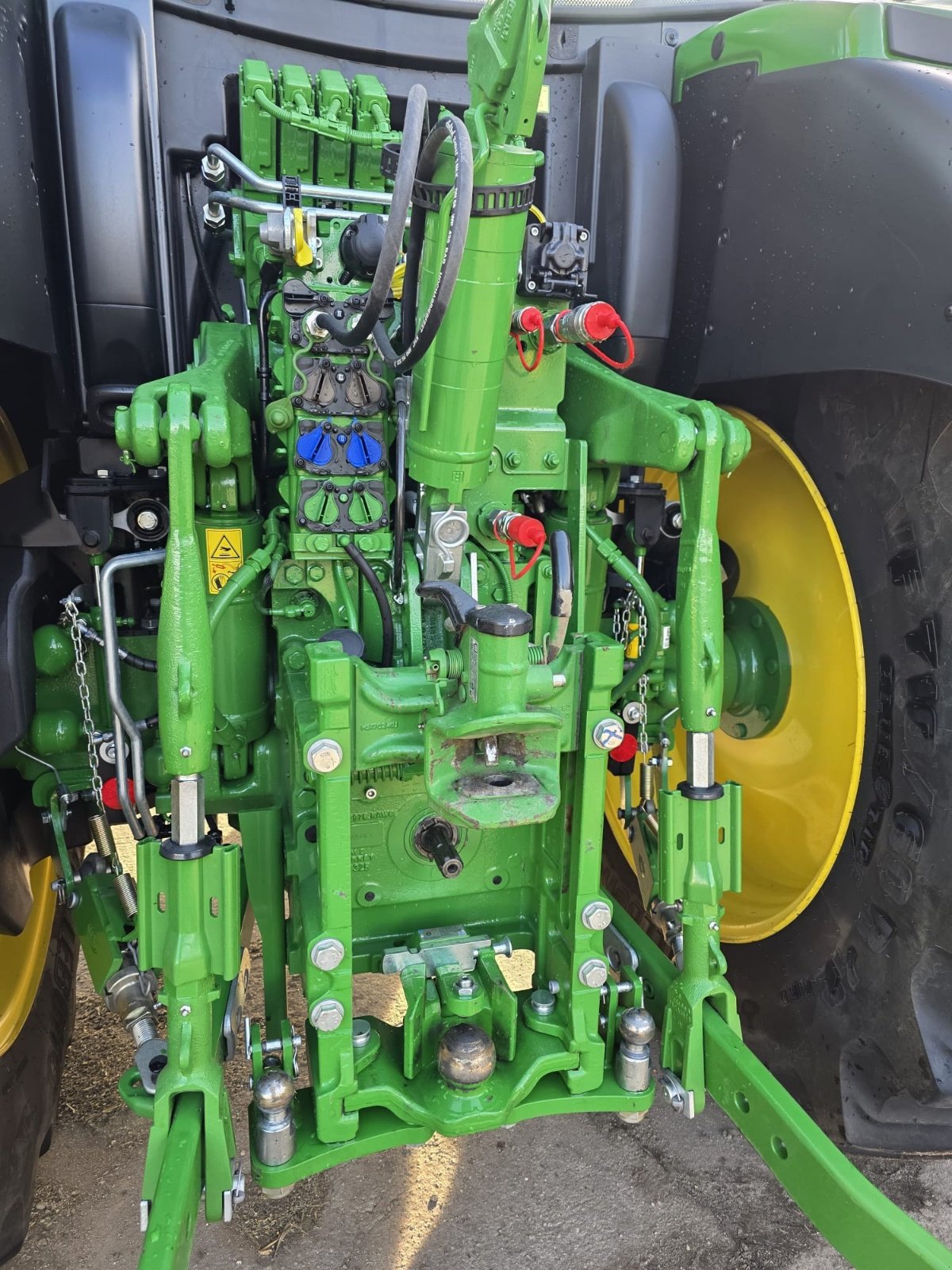 Traktor от тип John Deere 6R185, Gebrauchtmaschine в Deining (Снимка 17)