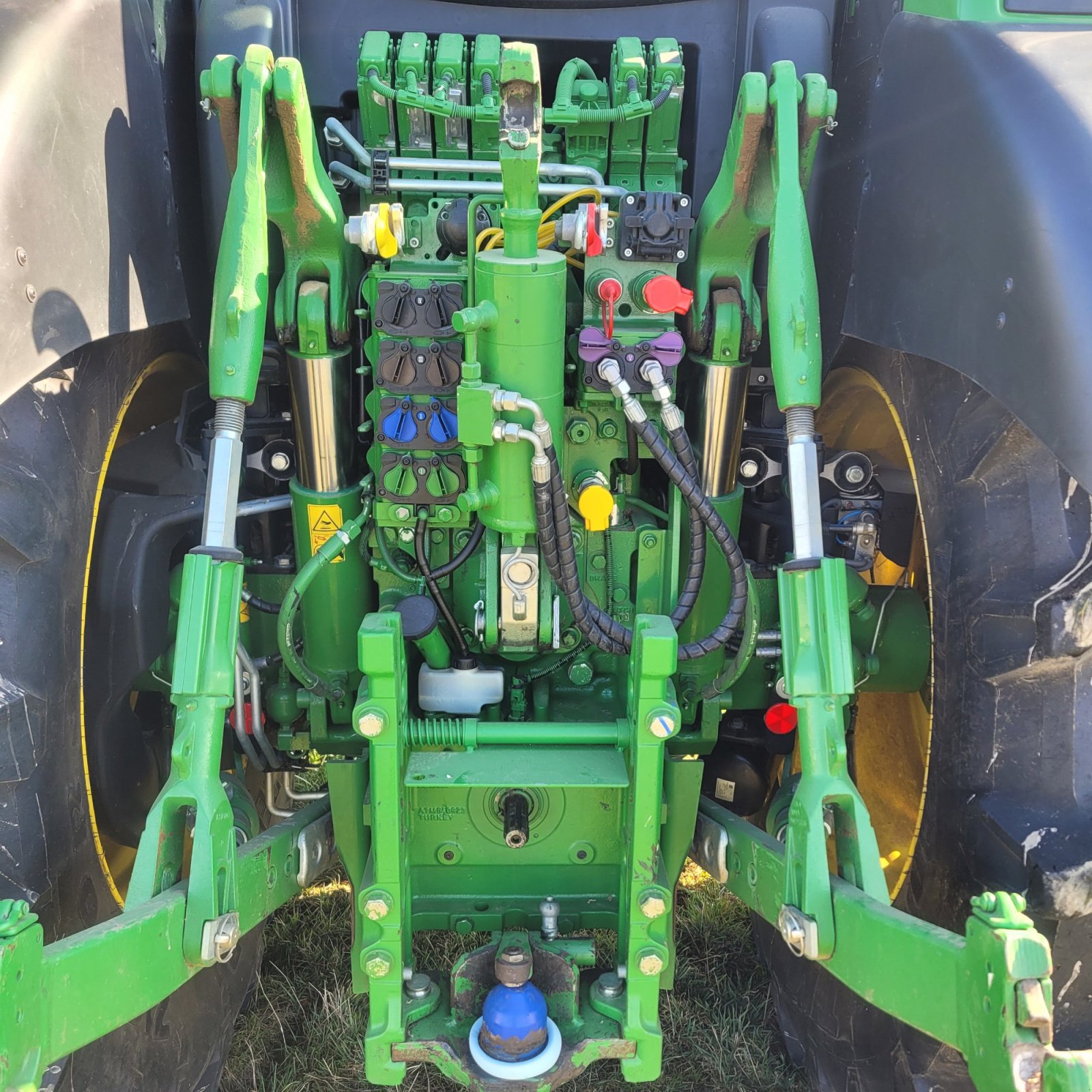 Traktor typu John Deere 6R185, Gebrauchtmaschine v Röttingen - Strüth (Obrázek 4)