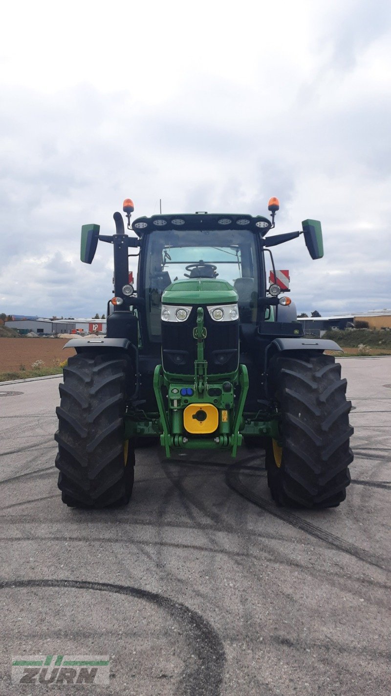 Traktor des Typs John Deere 6R195 / 6R 195, Neumaschine in Windsbach (Bild 5)