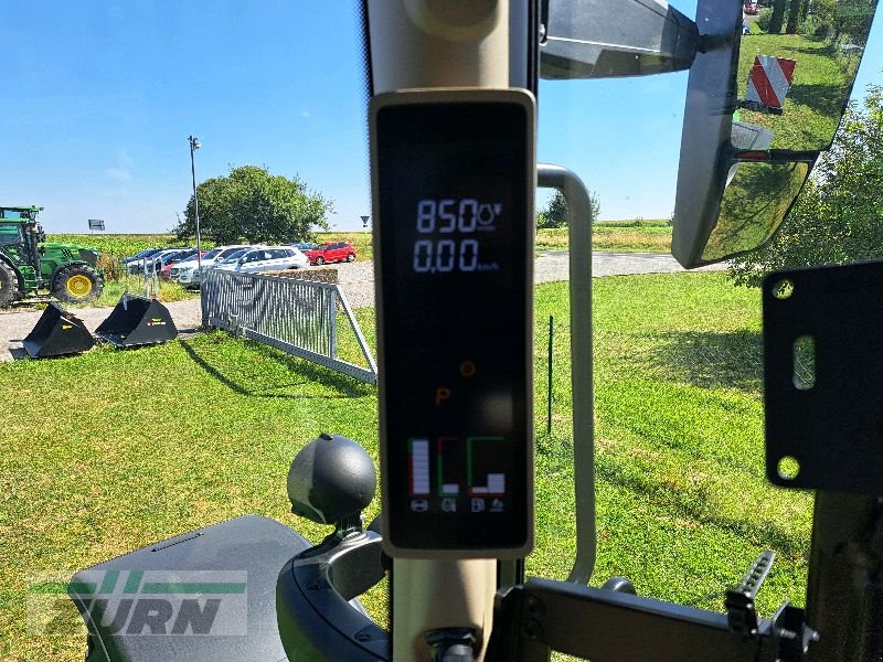 Traktor des Typs John Deere 6R195 / 6R195, Neumaschine in Untermünkheim (Bild 15)