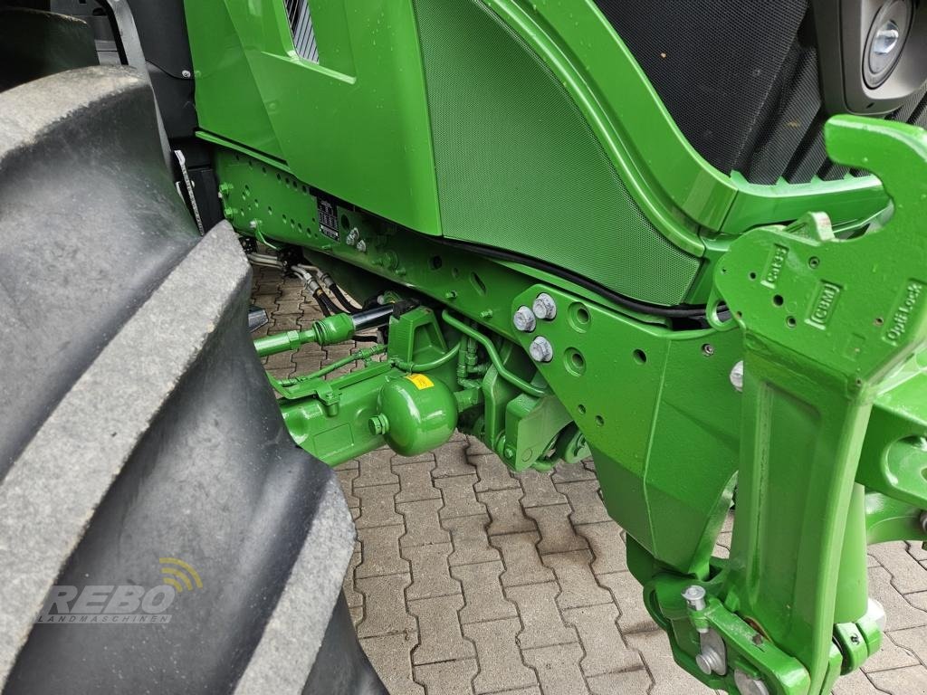 Traktor van het type John Deere 6R195 TRAKTOR, Gebrauchtmaschine in Schwaförden (Foto 19)
