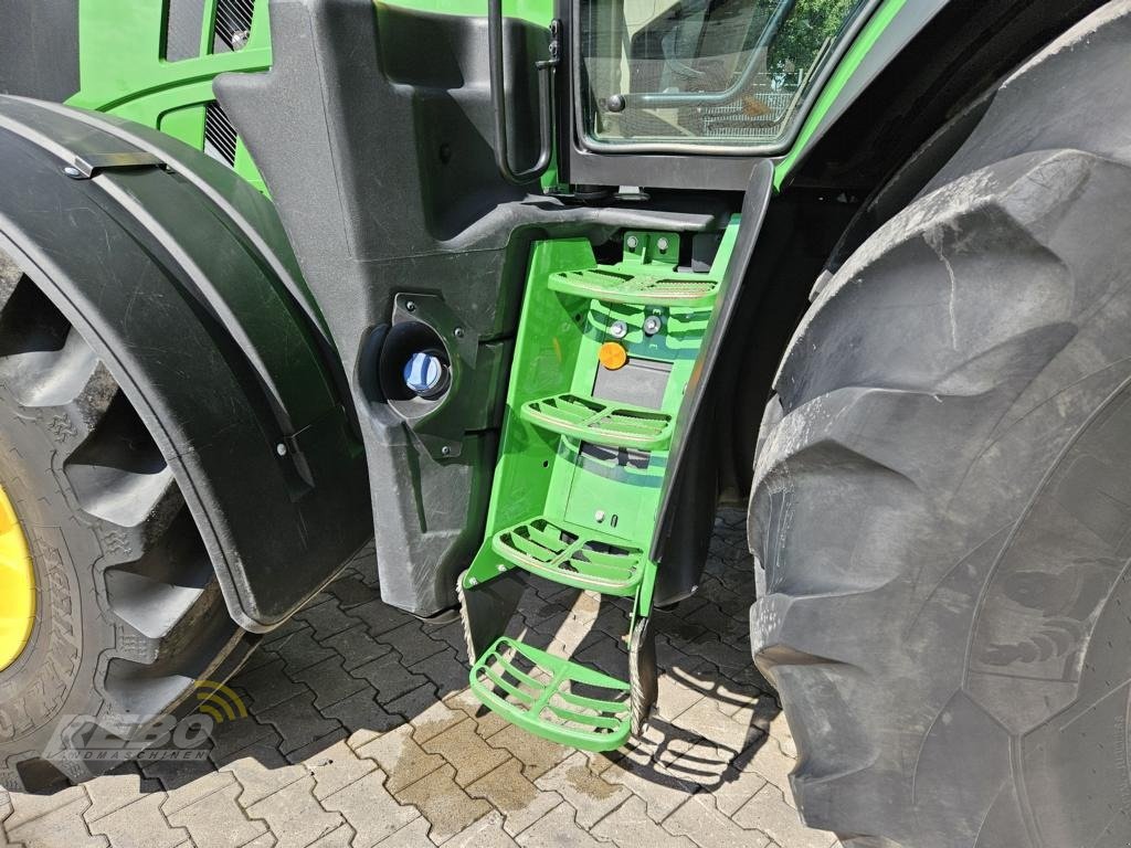 Traktor a típus John Deere 6R195 TRAKTOR, Gebrauchtmaschine ekkor: Albersdorf (Kép 16)