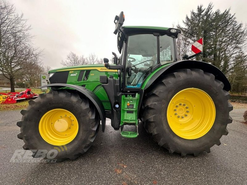 Traktor типа John Deere 6R195 TRAKTOR, Gebrauchtmaschine в Bordelum (Фотография 1)