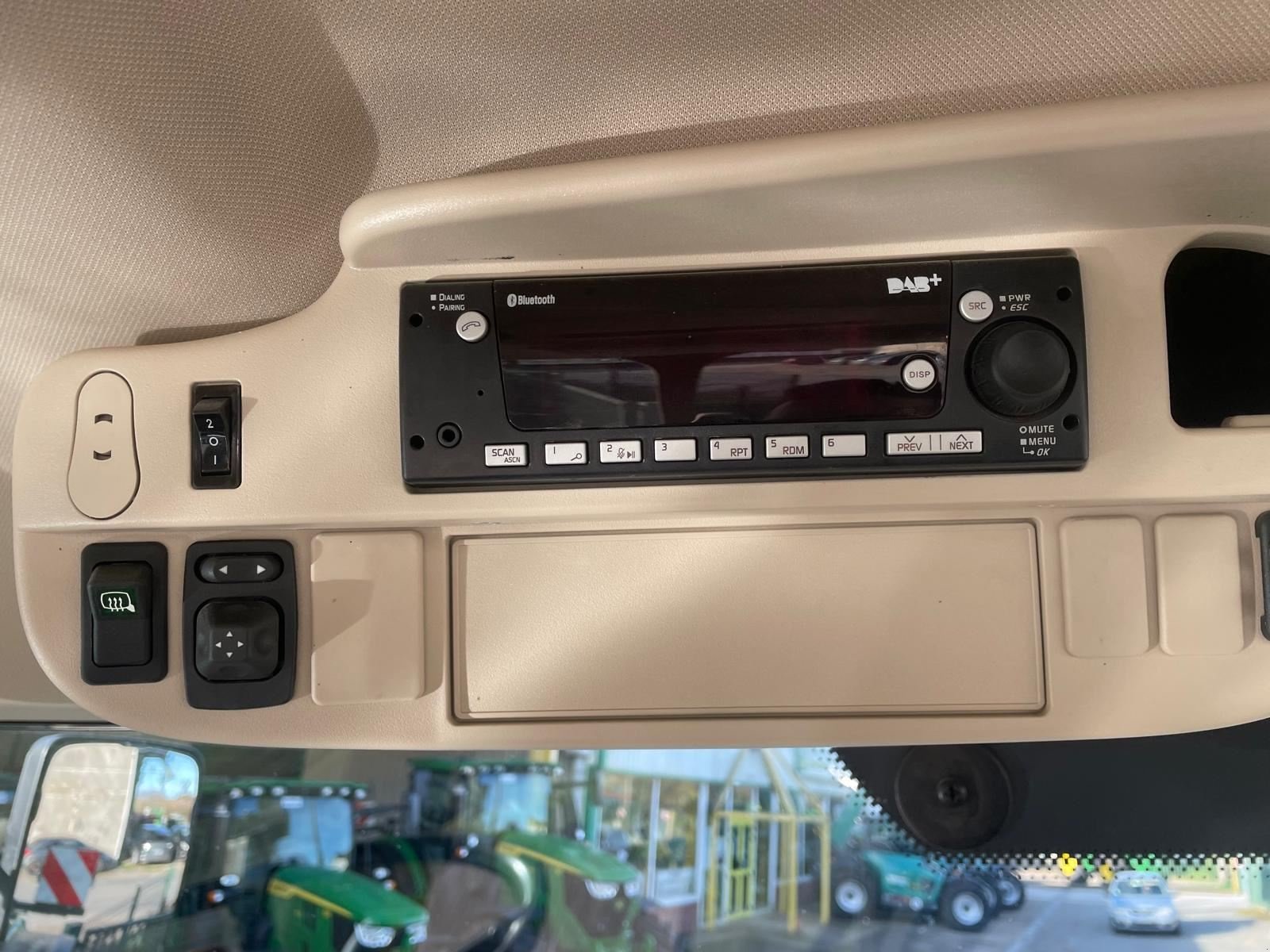 Traktor of the type John Deere 6R195, Gebrauchtmaschine in BOSC LE HARD (Picture 10)