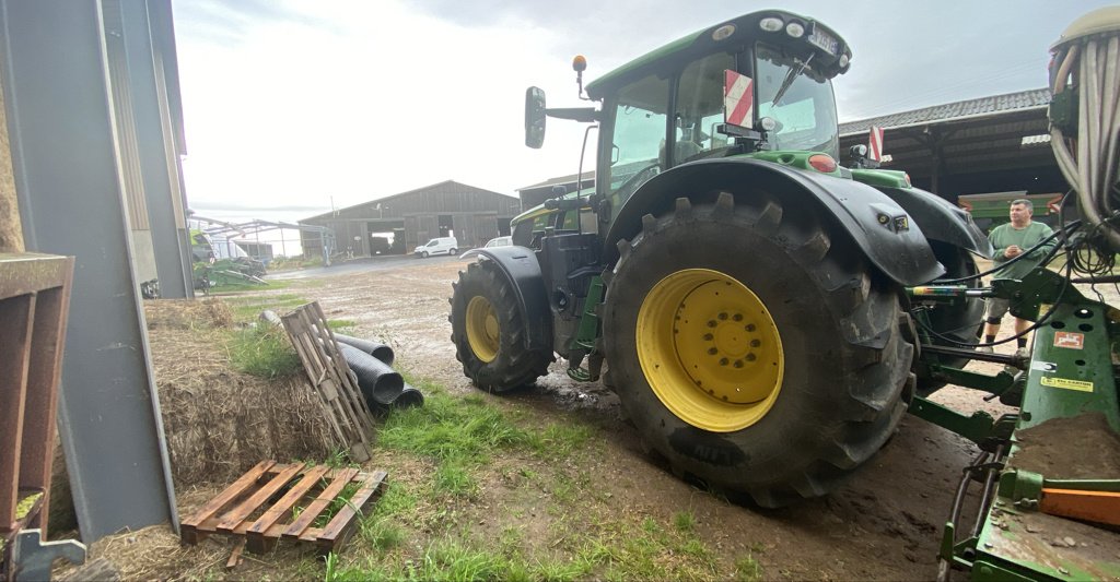Traktor του τύπου John Deere 6R195, Gebrauchtmaschine σε MONTLUCON (Φωτογραφία 4)