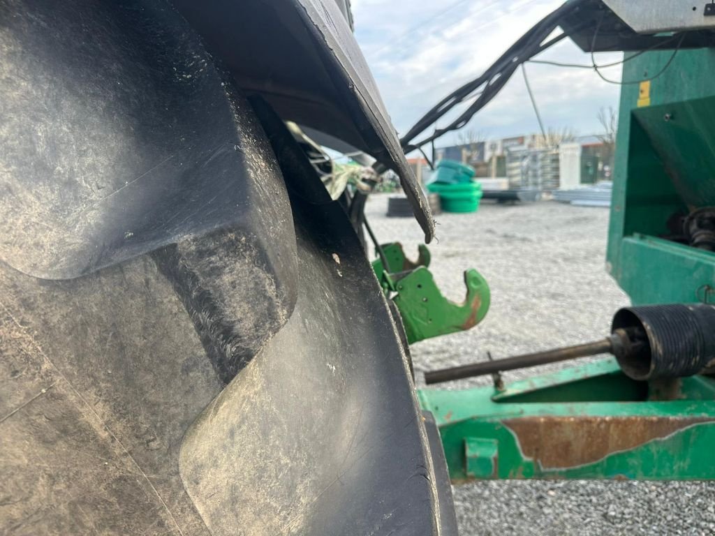 Traktor typu John Deere 6R195, Gebrauchtmaschine w MONTLUCON (Zdjęcie 10)