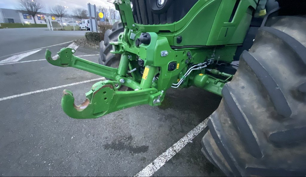 Traktor Türe ait John Deere 6R195, Gebrauchtmaschine içinde GUERET (resim 9)