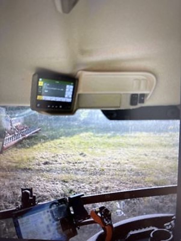 Traktor от тип John Deere 6r195, Gebrauchtmaschine в Monferran-Savès (Снимка 8)