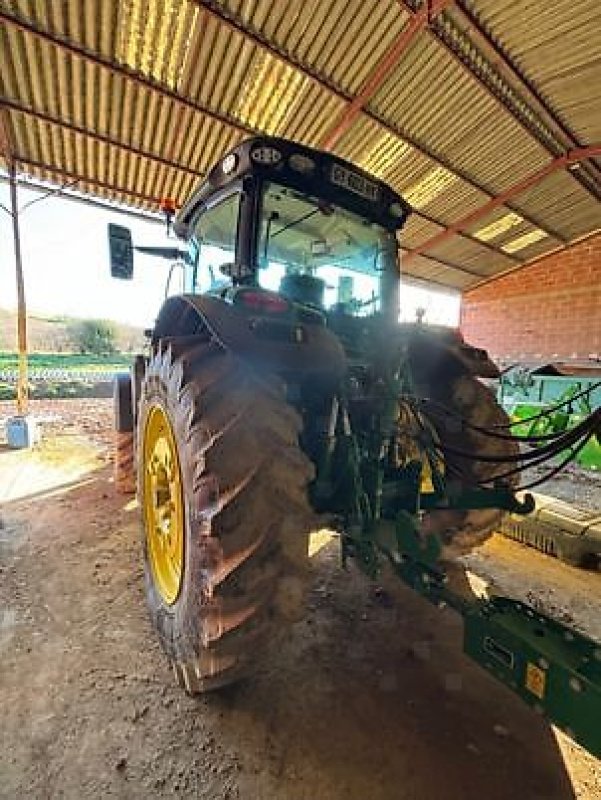 Traktor от тип John Deere 6r195, Gebrauchtmaschine в Monferran-Savès (Снимка 4)