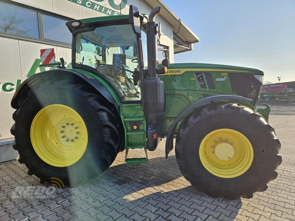 Traktor типа John Deere 6R195, Gebrauchtmaschine в Neuenkirchen-Vörden (Фотография 4)