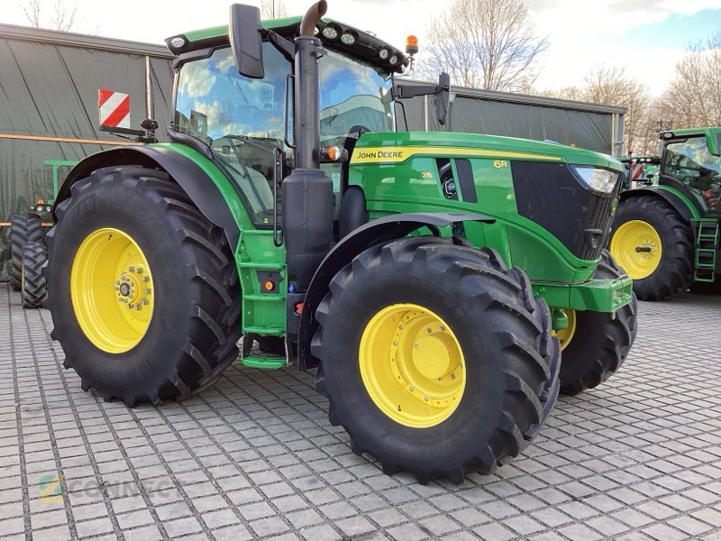 Traktor typu John Deere 6R215 CommandPro/ Garantie bis 06/27, Gebrauchtmaschine v Jahnatal (Obrázek 2)