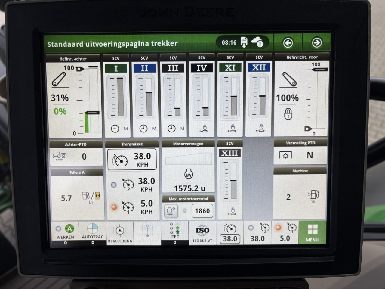 Traktor of the type John Deere 6R215, Gebrauchtmaschine in Beek en Donk (Picture 11)