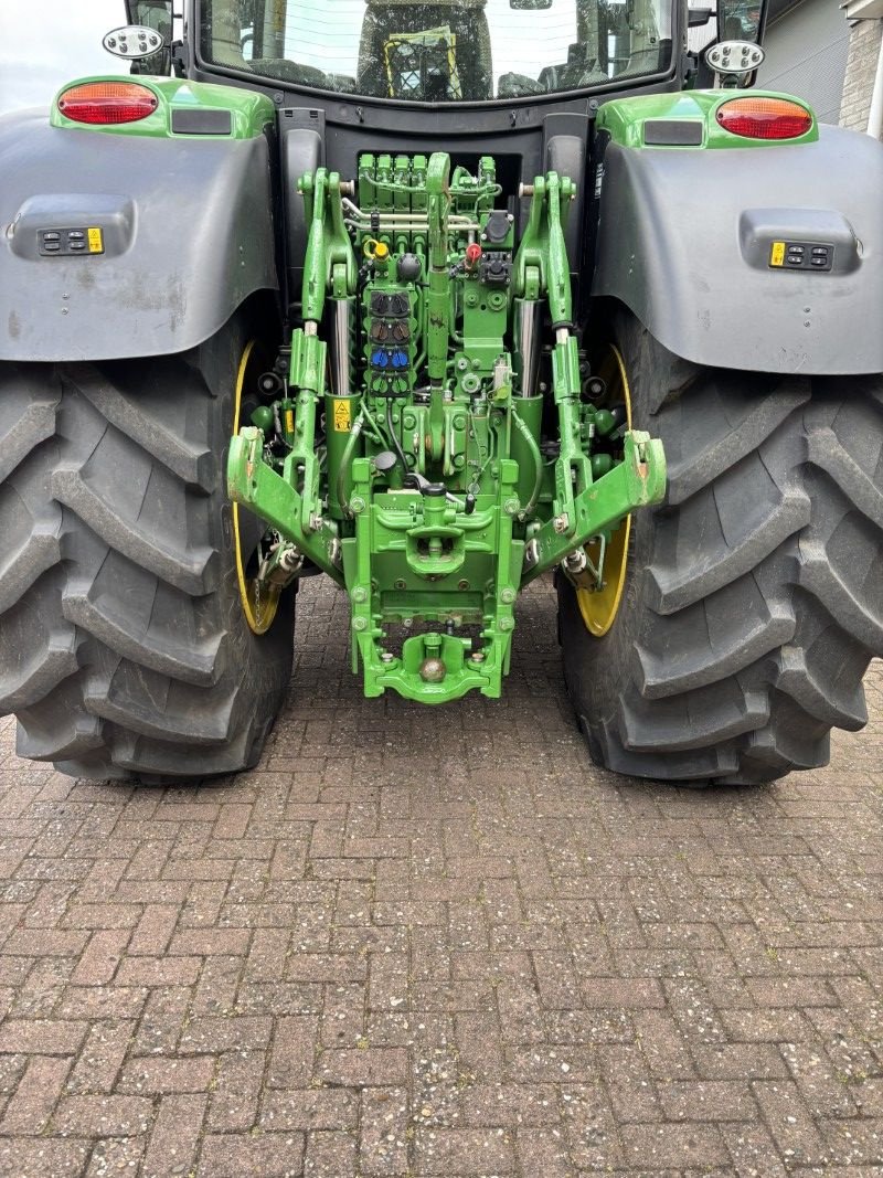 Traktor du type John Deere 6R215, Gebrauchtmaschine en Staphorst (Photo 3)