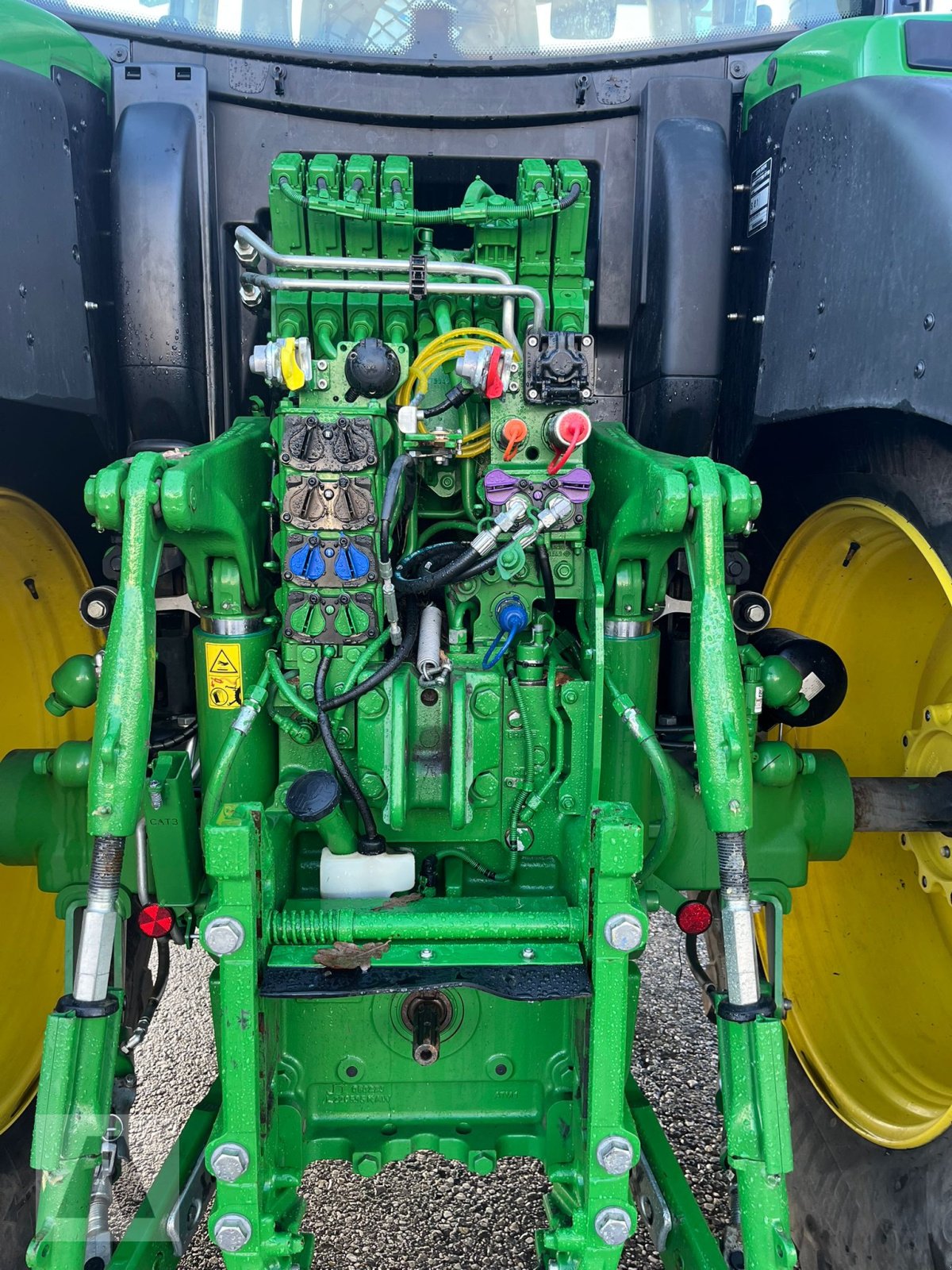 Traktor типа John Deere 6R215, Gebrauchtmaschine в Antdorf (Фотография 4)