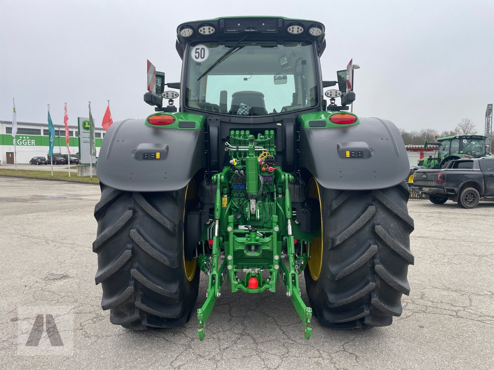 Traktor του τύπου John Deere 6R215, Gebrauchtmaschine σε Eggenfelden (Φωτογραφία 9)