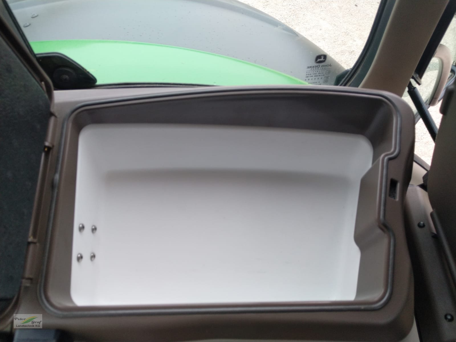 Traktor des Typs John Deere 6R215, Gebrauchtmaschine in Pegnitz-Bronn (Bild 15)