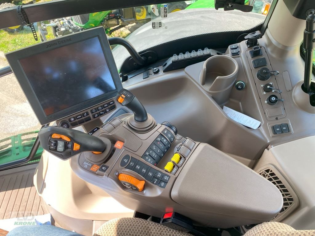 Traktor des Typs John Deere 6R215, Gebrauchtmaschine in Groß Munzel (Bild 11)