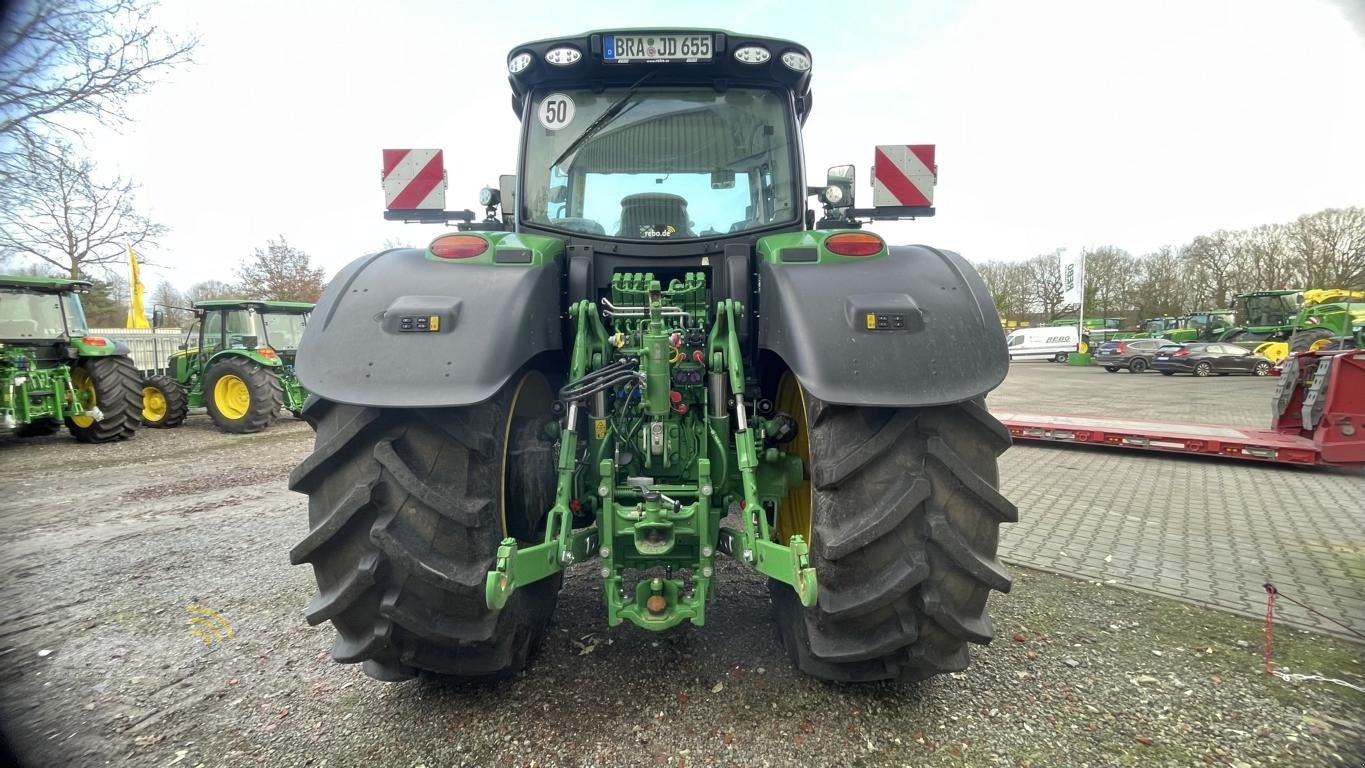 Traktor des Typs John Deere 6R215, Neumaschine in Damme (Bild 5)