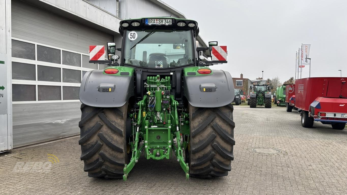 Traktor des Typs John Deere 6R215, Gebrauchtmaschine in Schwaförden (Bild 7)