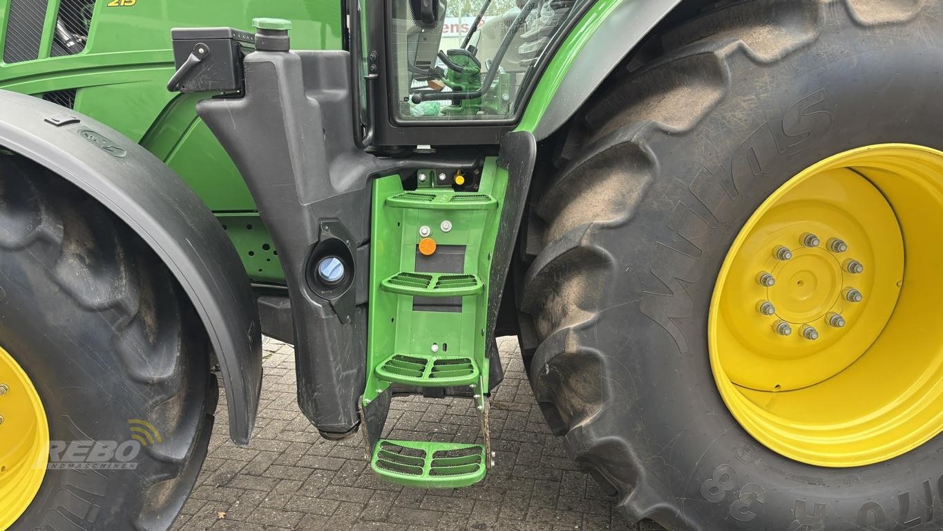Traktor des Typs John Deere 6R215, Gebrauchtmaschine in Schwaförden (Bild 15)