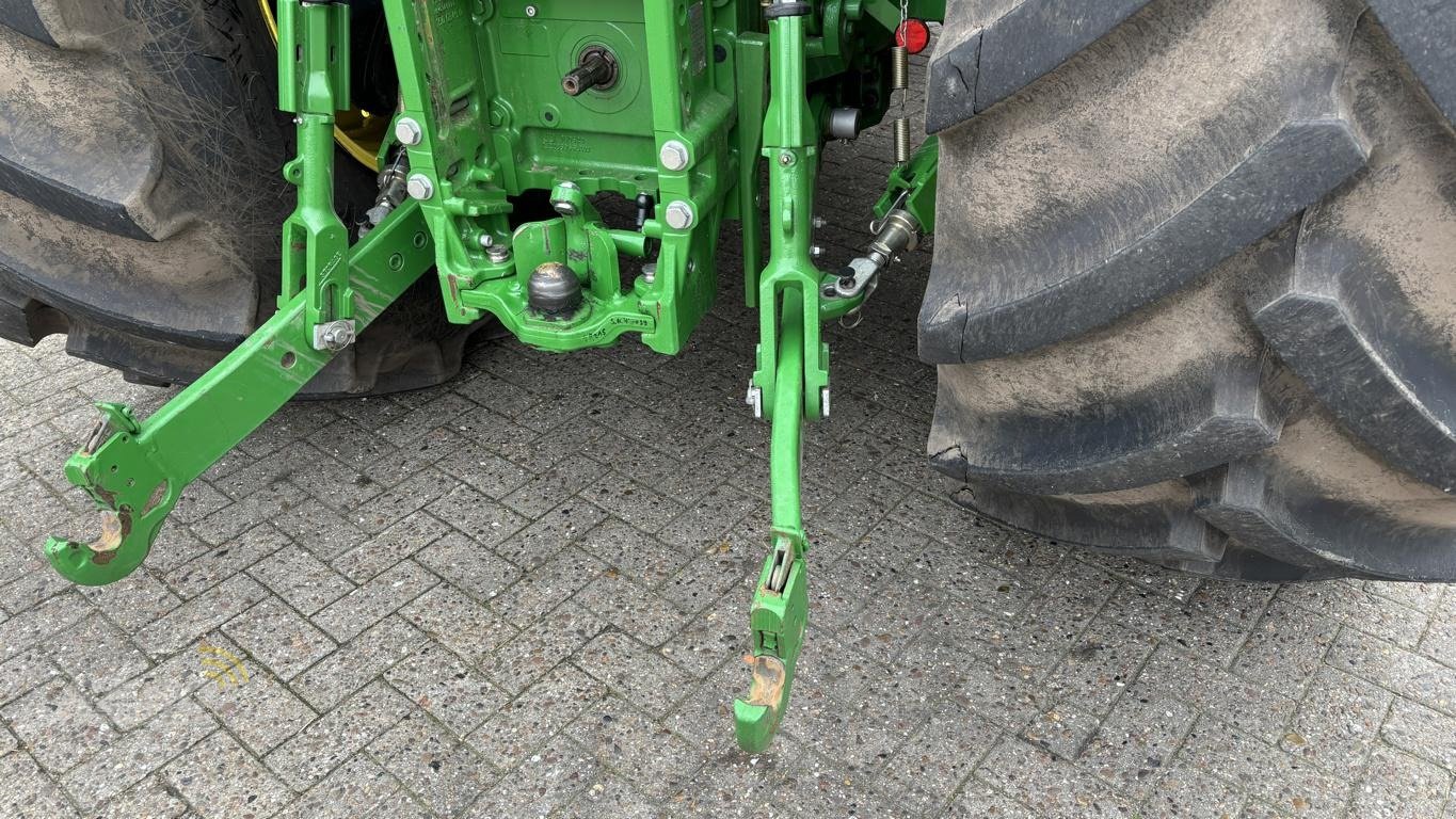 Traktor des Typs John Deere 6R215, Gebrauchtmaschine in Schwaförden (Bild 26)