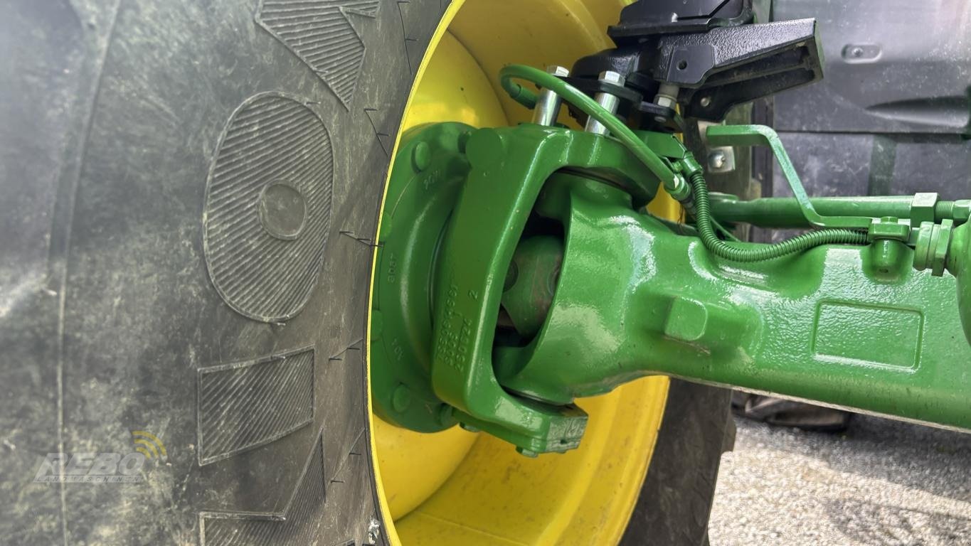 Traktor des Typs John Deere 6R215, Neumaschine in Aurich (Bild 15)