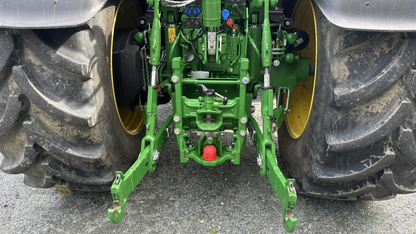 Traktor des Typs John Deere 6R215, Neumaschine in Aurich (Bild 26)