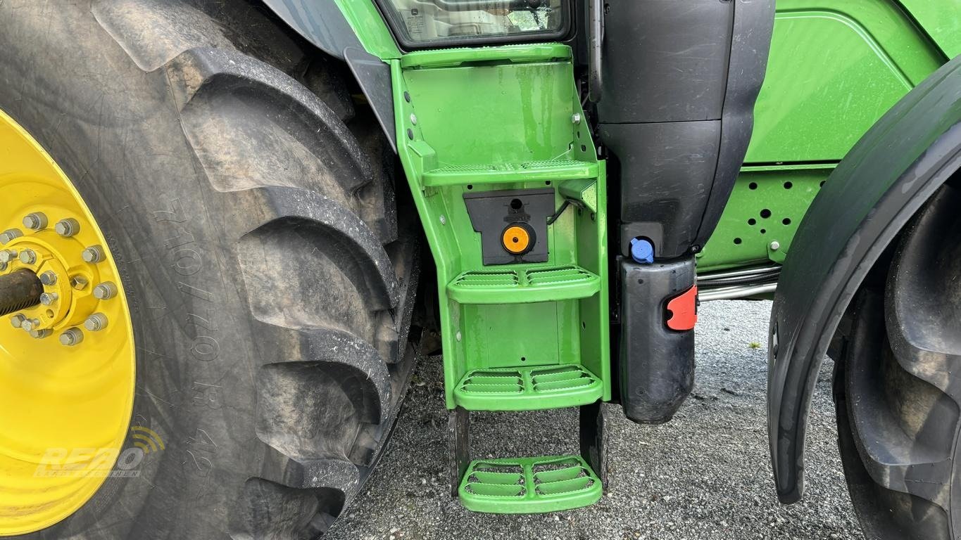 Traktor of the type John Deere 6R215, Gebrauchtmaschine in Aurich (Picture 11)