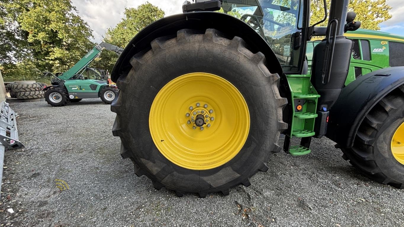 Traktor of the type John Deere 6R215, Gebrauchtmaschine in Aurich (Picture 12)