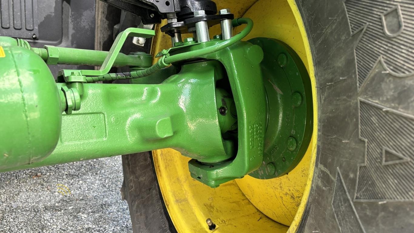 Traktor of the type John Deere 6R215, Gebrauchtmaschine in Aurich (Picture 17)