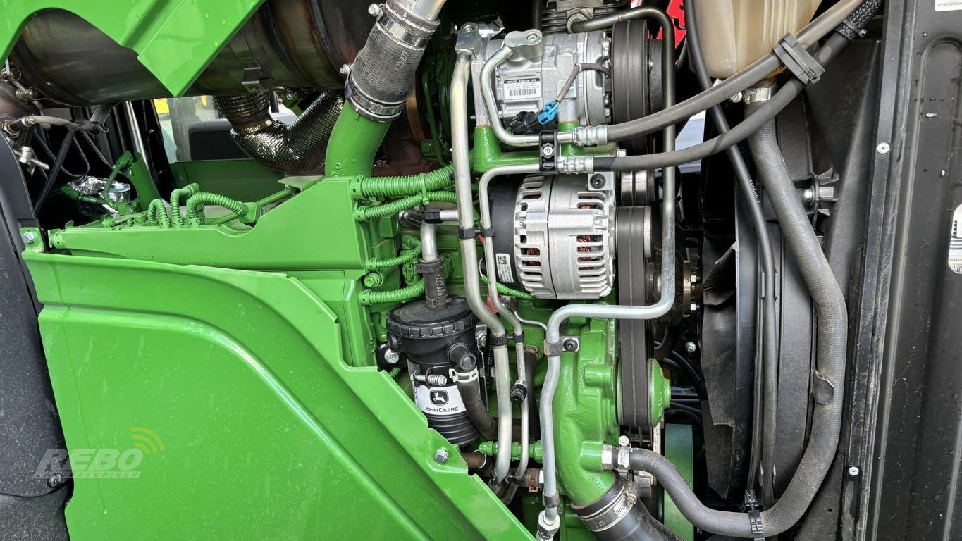 Traktor of the type John Deere 6R215, Gebrauchtmaschine in Aurich (Picture 21)