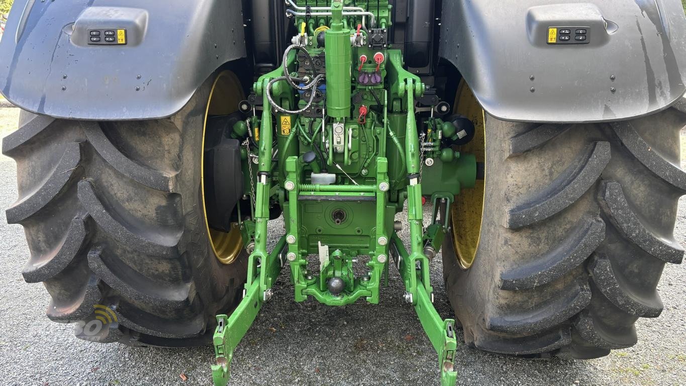 Traktor of the type John Deere 6R215, Gebrauchtmaschine in Aurich (Picture 23)
