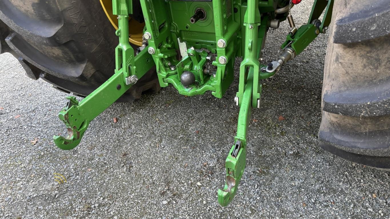 Traktor of the type John Deere 6R215, Gebrauchtmaschine in Aurich (Picture 25)