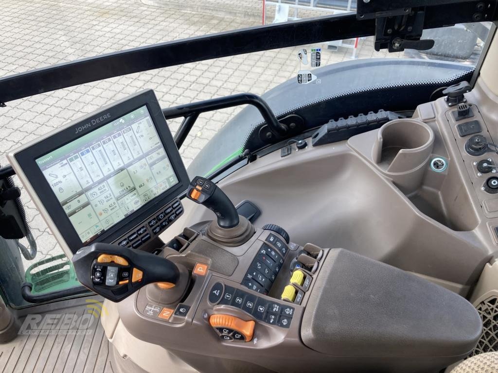 Traktor от тип John Deere 6R215, Gebrauchtmaschine в Lütjenburg (Снимка 22)
