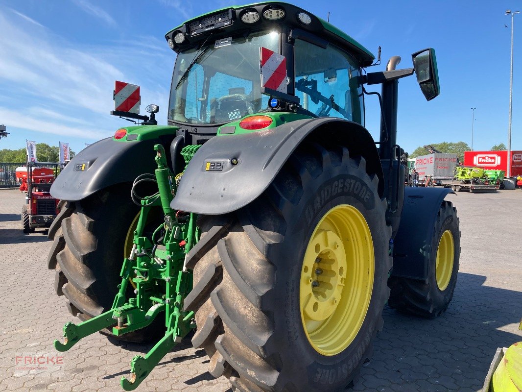 Traktor des Typs John Deere 6R215, Gebrauchtmaschine in Bockel - Gyhum (Bild 4)