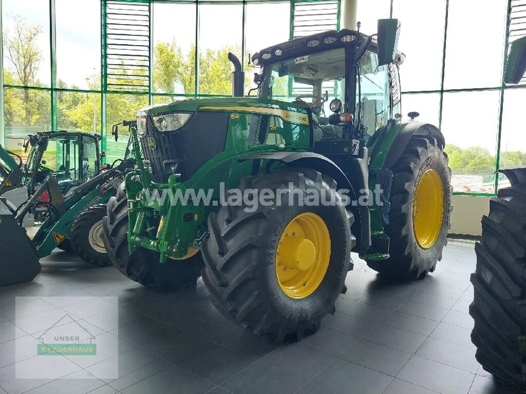 Traktor des Typs John Deere 6R215, Neumaschine in Haag (Bild 2)