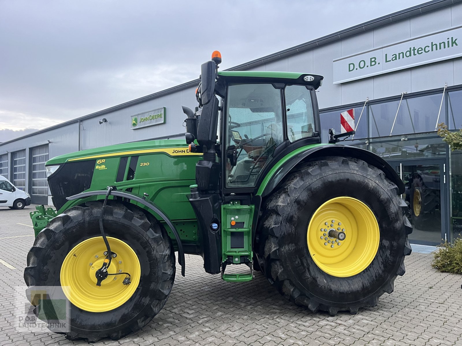 Traktor типа John Deere 6R230 6R 230, Gebrauchtmaschine в Langweid am Lech (Фотография 9)