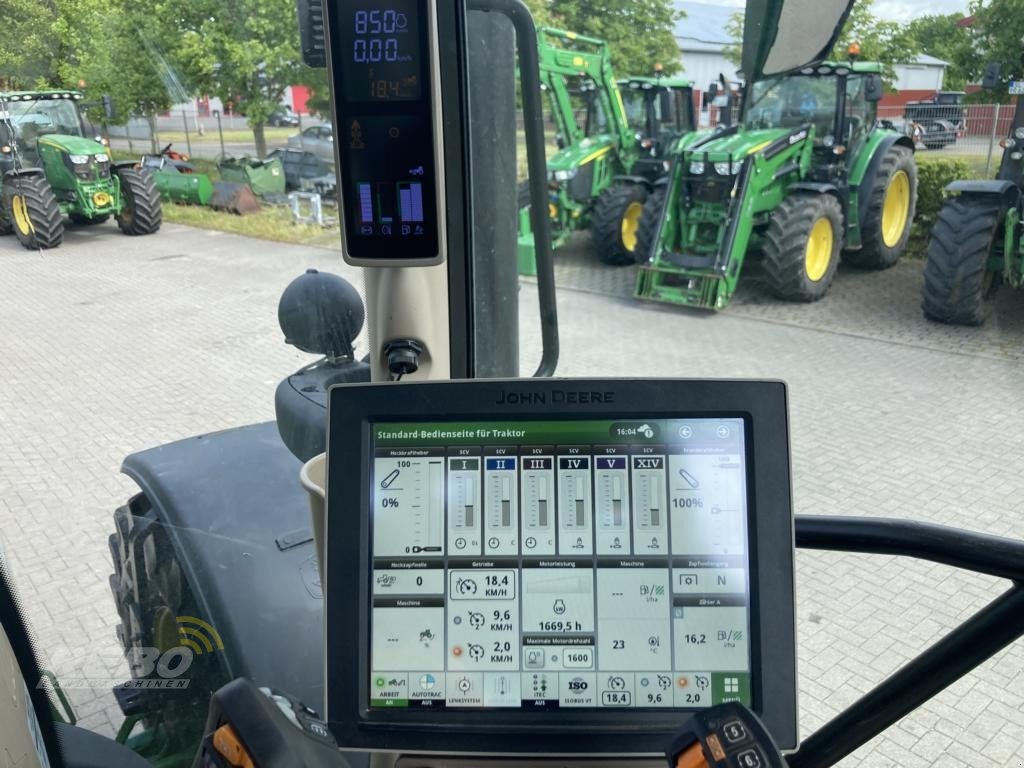 Traktor tip John Deere 6R230, Gebrauchtmaschine in Bordelum (Poză 16)
