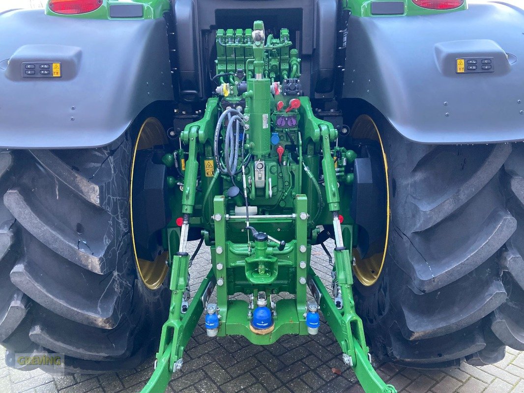 Traktor от тип John Deere 6R230, Neumaschine в Ahaus (Снимка 8)