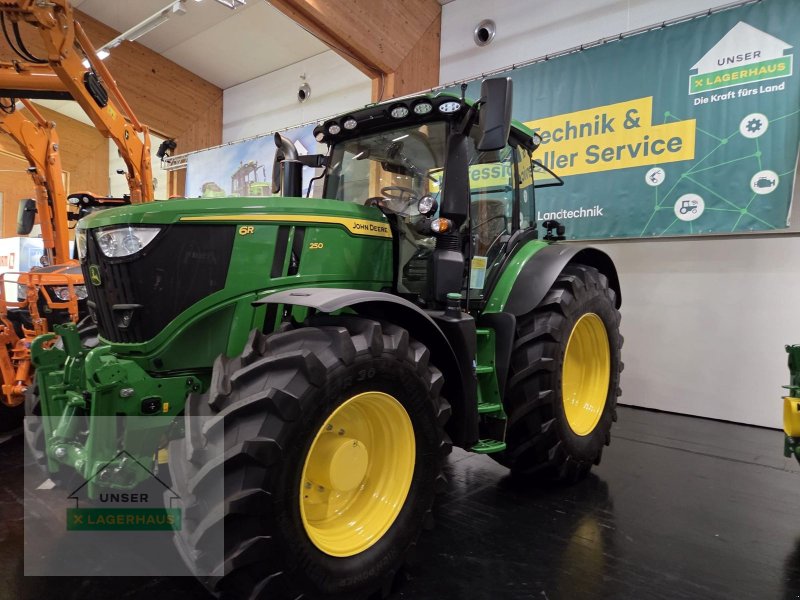 Traktor типа John Deere 6R250 AUTOPOWR, Neumaschine в Schlitters (Фотография 1)