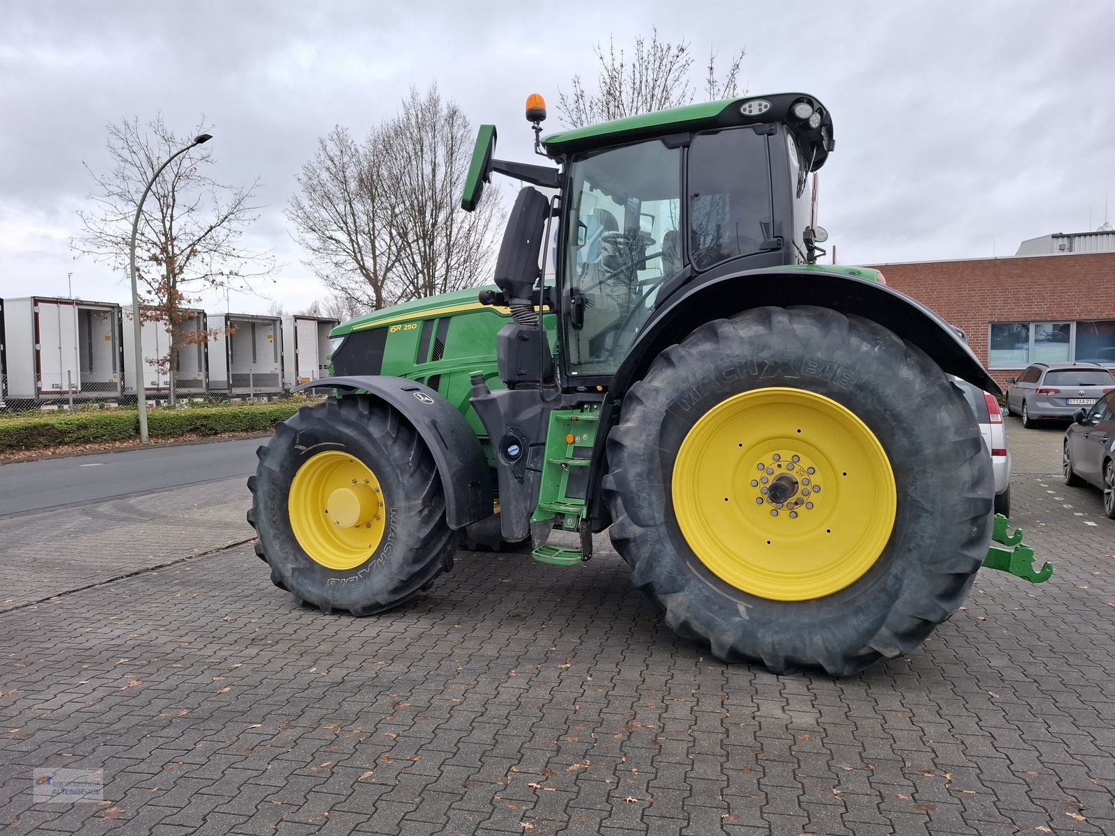 Traktor типа John Deere 6R250 Autoqowr, Gebrauchtmaschine в Altenberge (Фотография 9)