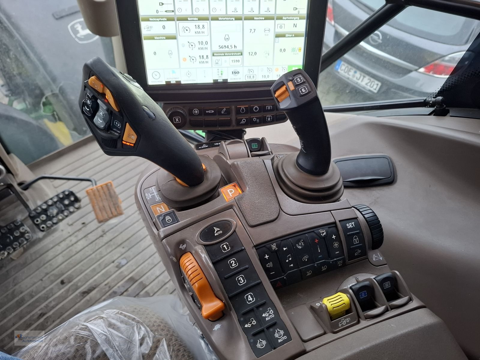 Traktor типа John Deere 6R250 Autoqowr, Gebrauchtmaschine в Altenberge (Фотография 17)