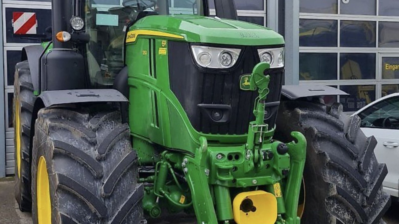 Traktor типа John Deere 6R250 Den nyeste 6R model. Front PTO. Command Arm. Command Pro. AutoTrac. Flere på vej ind., Gebrauchtmaschine в Kolding (Фотография 1)