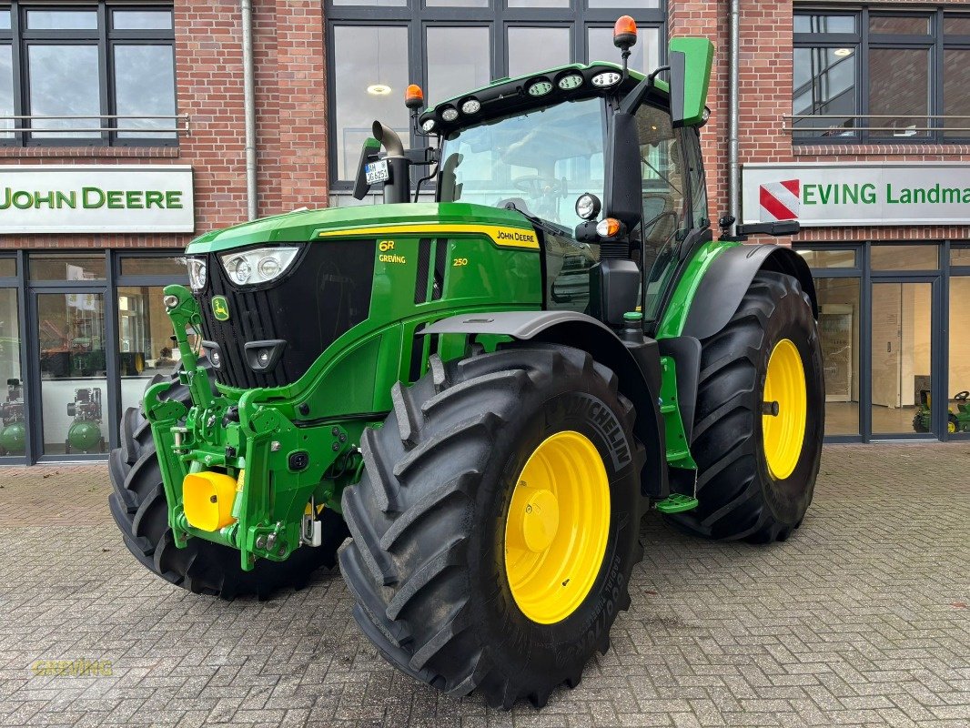 Traktor des Typs John Deere 6R250 *Garantieverlängerung*, Gebrauchtmaschine in Ahaus (Bild 1)