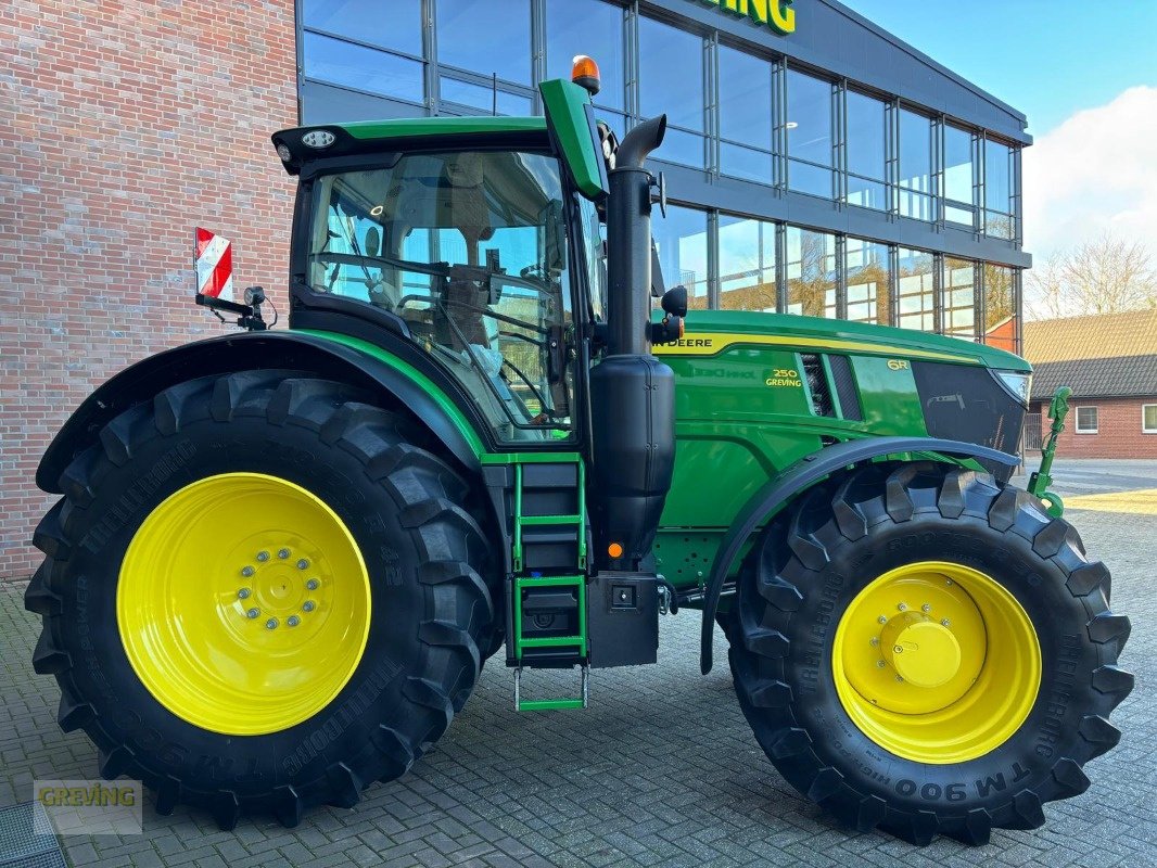 Traktor of the type John Deere 6R250 *Garantieverlängerung*, Gebrauchtmaschine in Ahaus (Picture 7)