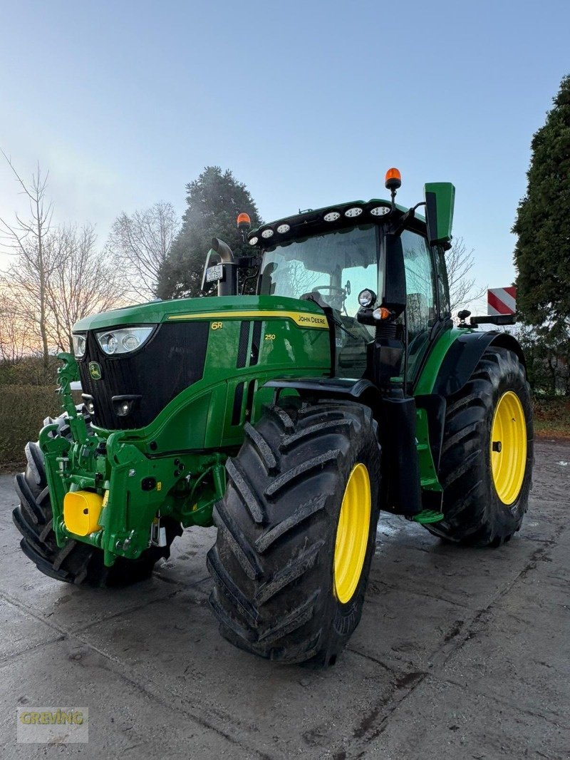 Traktor van het type John Deere 6R250 *Garantieverlängerung*, Gebrauchtmaschine in Ahaus (Foto 1)