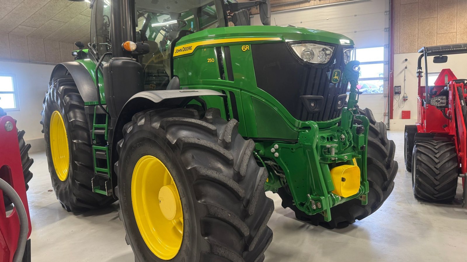 Traktor del tipo John Deere 6R250 KUN 1300 TIMER! GEN5 SKÆRM OG COMMANDPRO!, Gebrauchtmaschine In Nørager (Immagine 4)