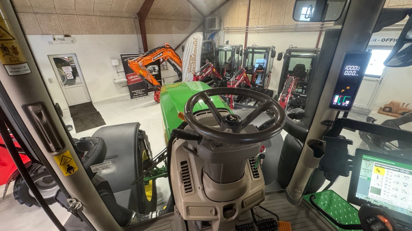 Traktor del tipo John Deere 6R250 KUN 1300 TIMER! GEN5 SKÆRM OG COMMANDPRO!, Gebrauchtmaschine In Nørager (Immagine 15)