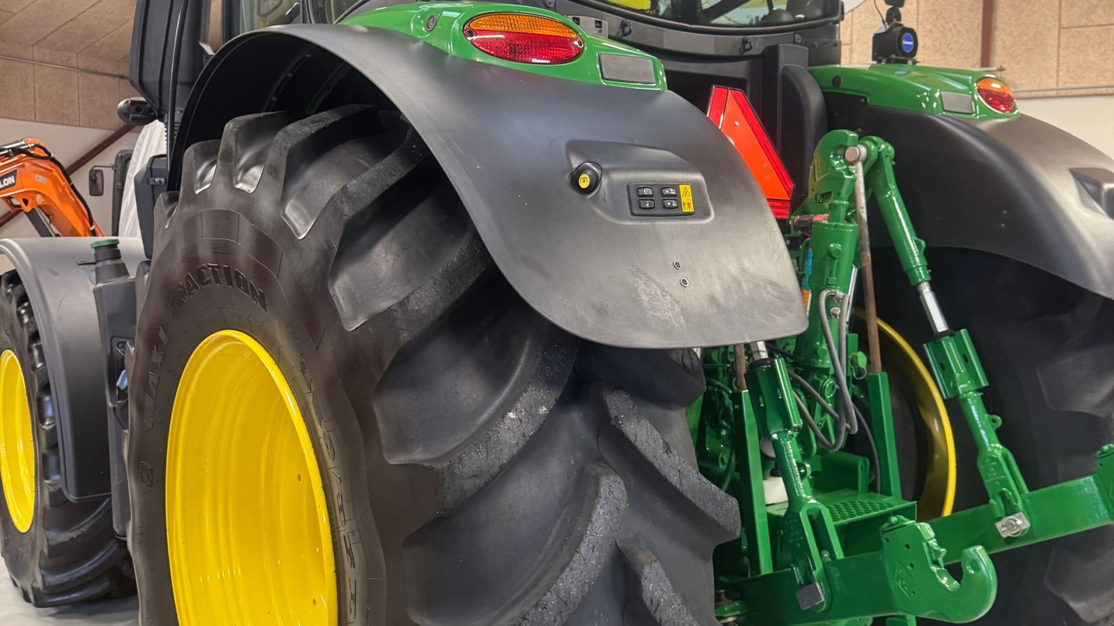 Traktor del tipo John Deere 6R250 KUN 1300 TIMER! GEN5 SKÆRM OG COMMANDPRO!, Gebrauchtmaschine In Nørager (Immagine 3)